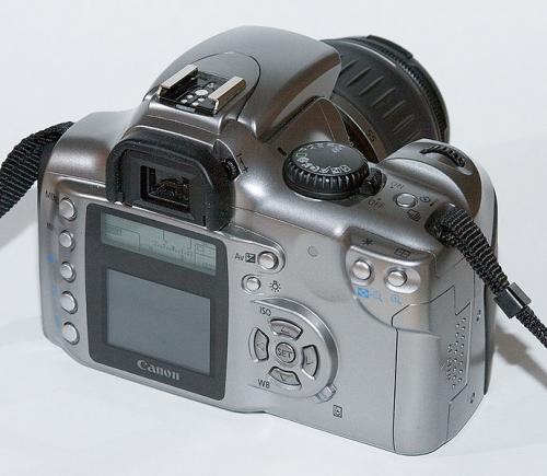 690px-Eos_300d_h_sst.jpg